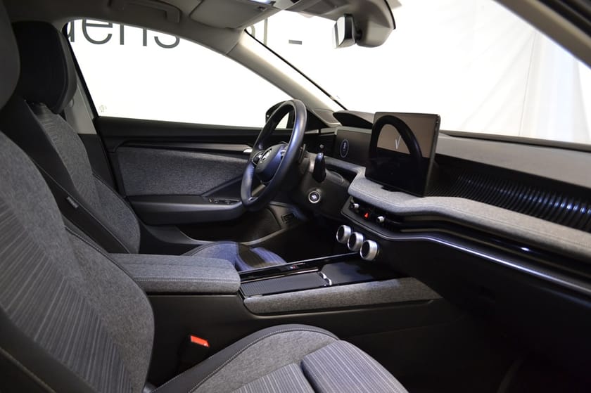 Bild 5 av Škoda Superb Kombi 1.5 TSI m-HEV 150hk Momsbil