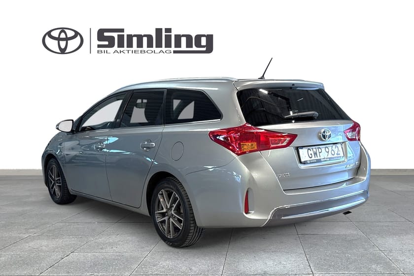 Bild 2 av Toyota Auris Touring Sports Hybrid 1.8 EDITION FEEL / Vinterhjul