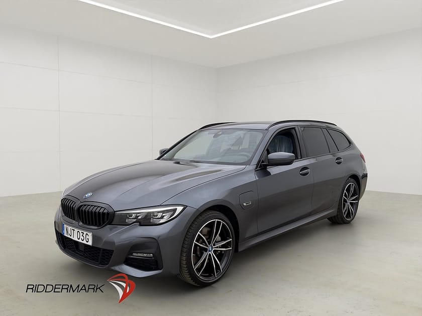 Bild 1 av BMW 330e xDrive Touring 320 M Sport Kamera Navi CarPlay Adaptiv