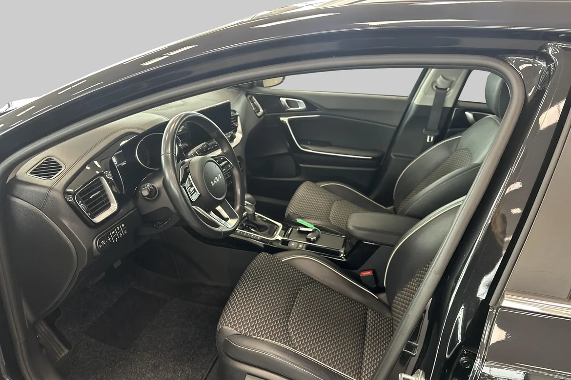 picture of a car