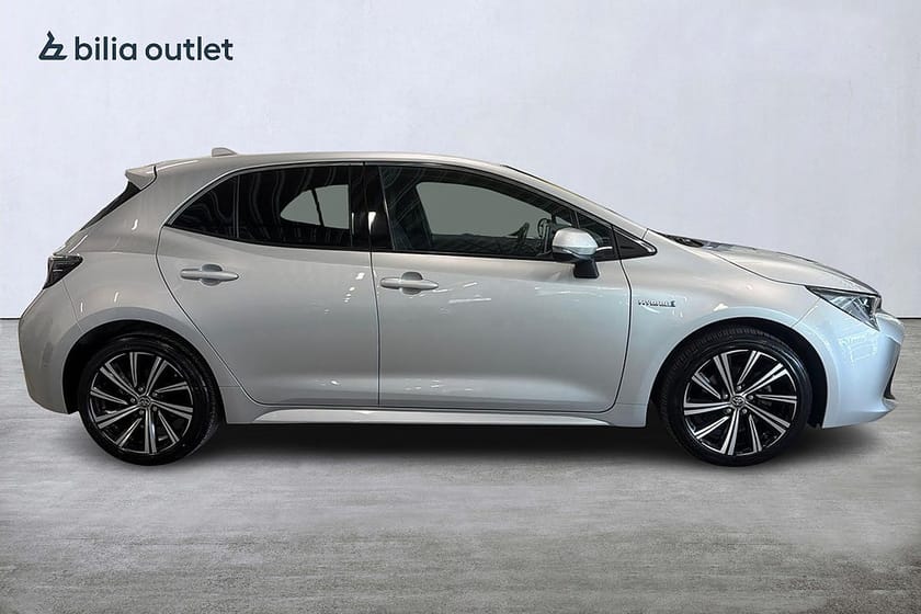 Bild 5 av Toyota Corolla Hybrid e-CVT Style Backkamera Carplay Rattvärme