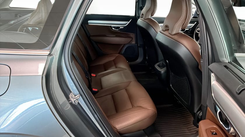 Bild 5 av Volvo V90 D4 AWD MOMENTUM 190HK VOC DRAG ADVANCED EDITION