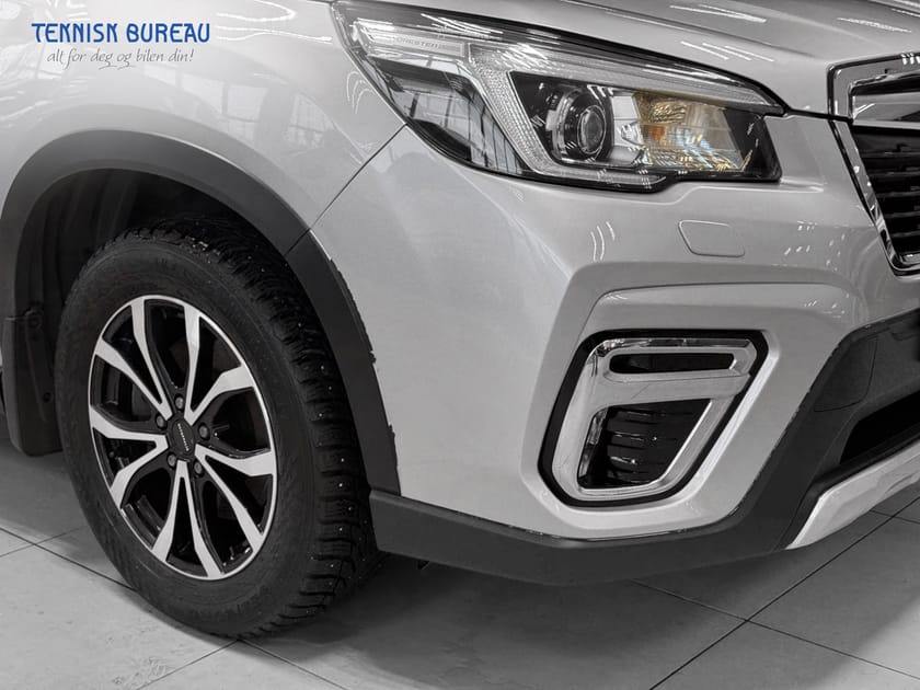 Bilde 4 av Subaru Forester e-Boxer 2.0 i-L ES Premium 4X4 HYBRID 150 hk/ACC/Krok++