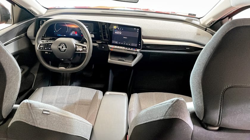 Bild 4 av Renault Mégane E-TECH 130 Hk / Kamera / CarPlay / Keyless