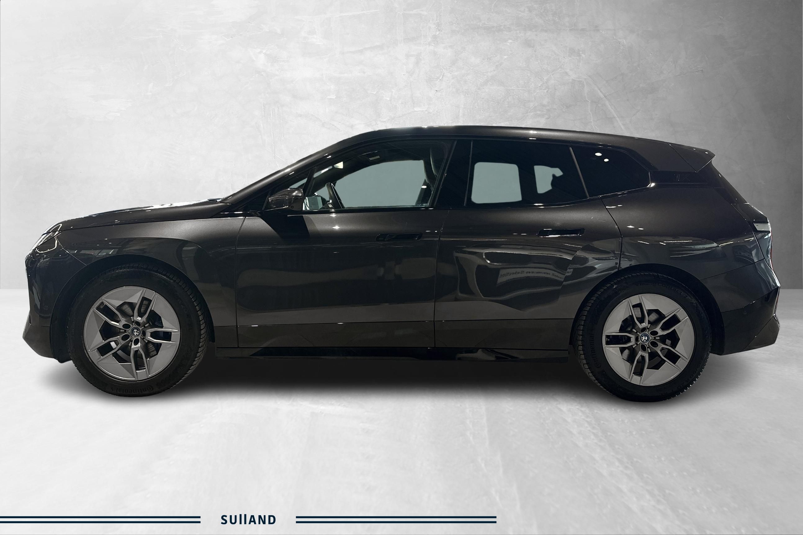 Thumnail bilde 1 av BMW iX xDrive50