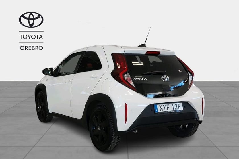 Bild 4 av Toyota Aygo X 1.0 Play Comfort Style pack V-hjul