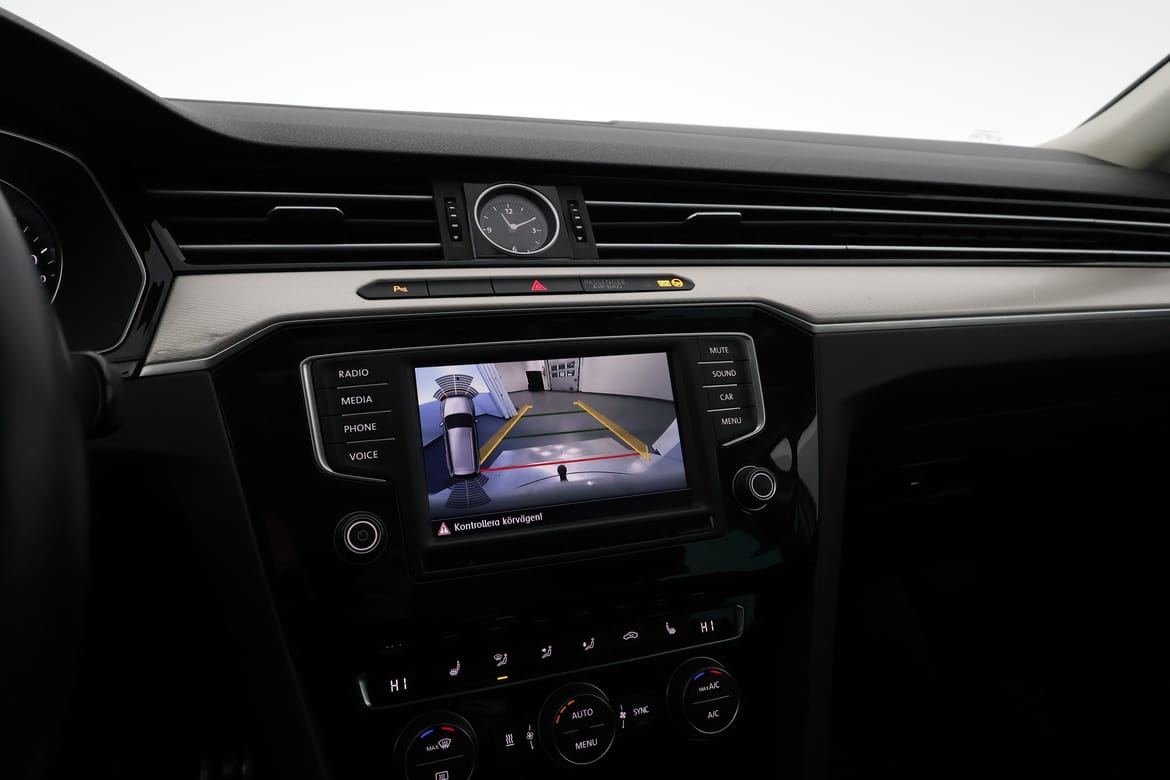 Volkswagen Passat 2017 - miniatyr 12