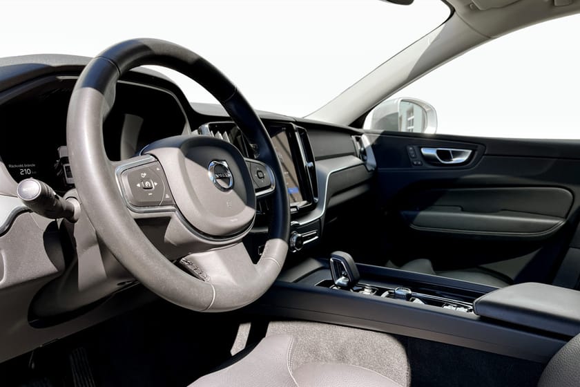 Bild 5 av Volvo XC60 Recharge T6 Core Bright