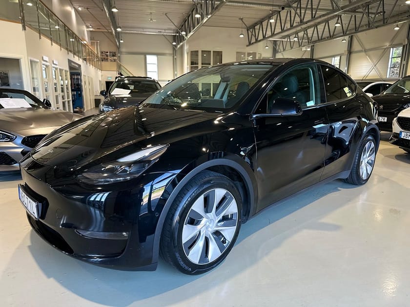 Bild 1 av Tesla Model Y Long Range AWD / Moms