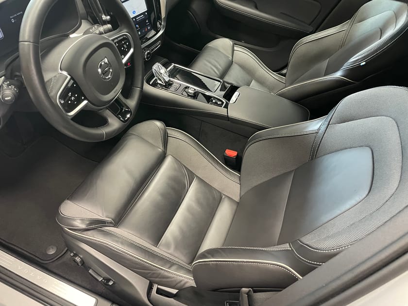 Bild 4 av Volvo V60 T6 Plus Dark