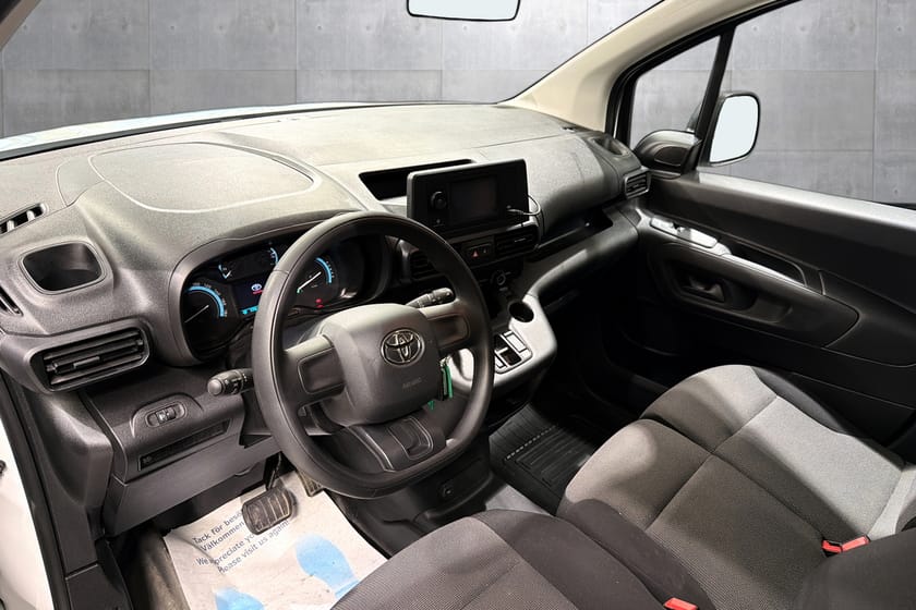 Bilde 2 av Toyota ProAce City Electric med hengerfeste