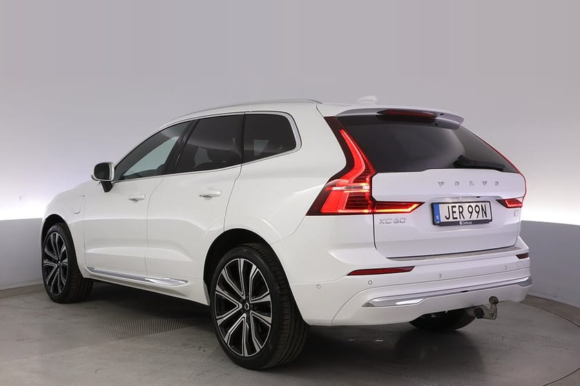Bild 4 av Volvo XC60 Recharge T6 AWD Ultimate Bright Drag Pano HK BLIS