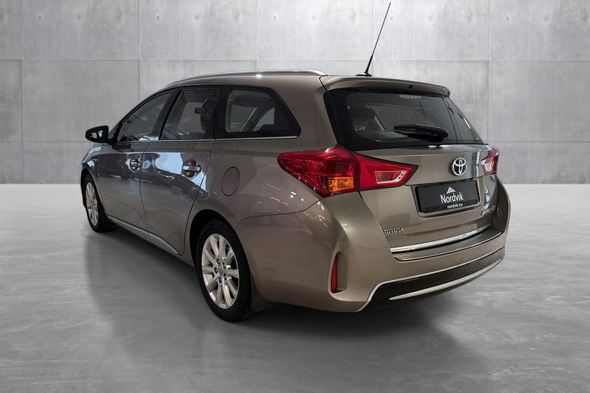 Bilde 3 av Toyota Auris Touring Sports Hybrid | Active | Lav km!
