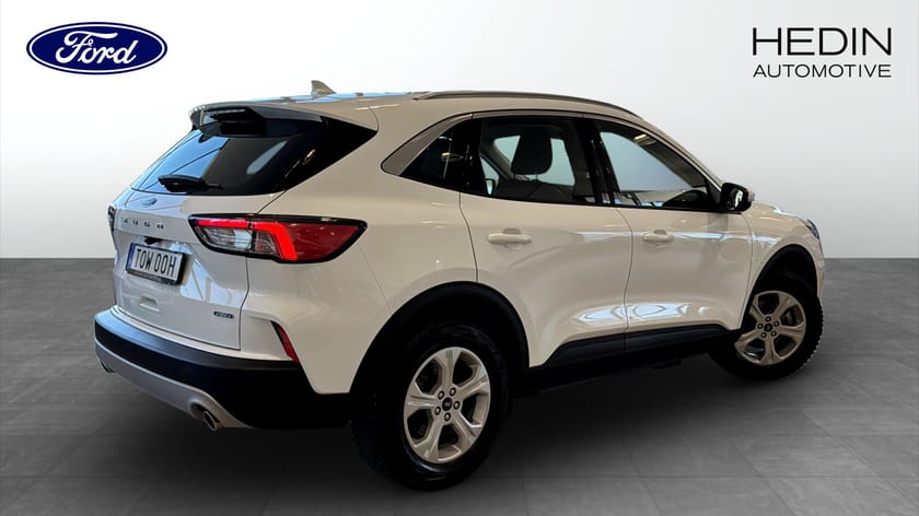 Bild 2 av Ford Kuga Plug-In Hybrid Titanium 2.5 225HK Vinterpaket Carplay