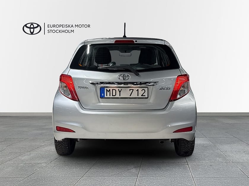Bild 5 av Toyota Yaris 1.33 5-d Active Automat / V-Hjul / OBS 7110mil