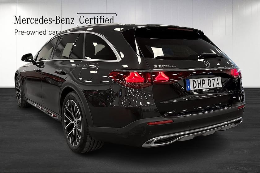 Bild 4 av Mercedes-Benz E 300 d e 4MATIC All-Terrain de Panorama Drag Distronic 360