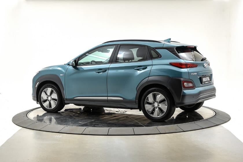 Bilde 3 av Hyundai Kona Electric Premium 484km WLTP/Skinn/Soltak/APP+