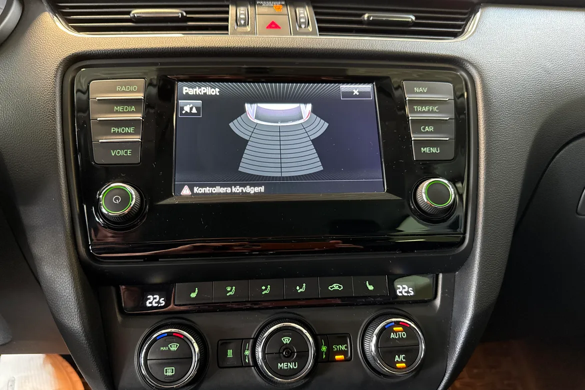picture of a car