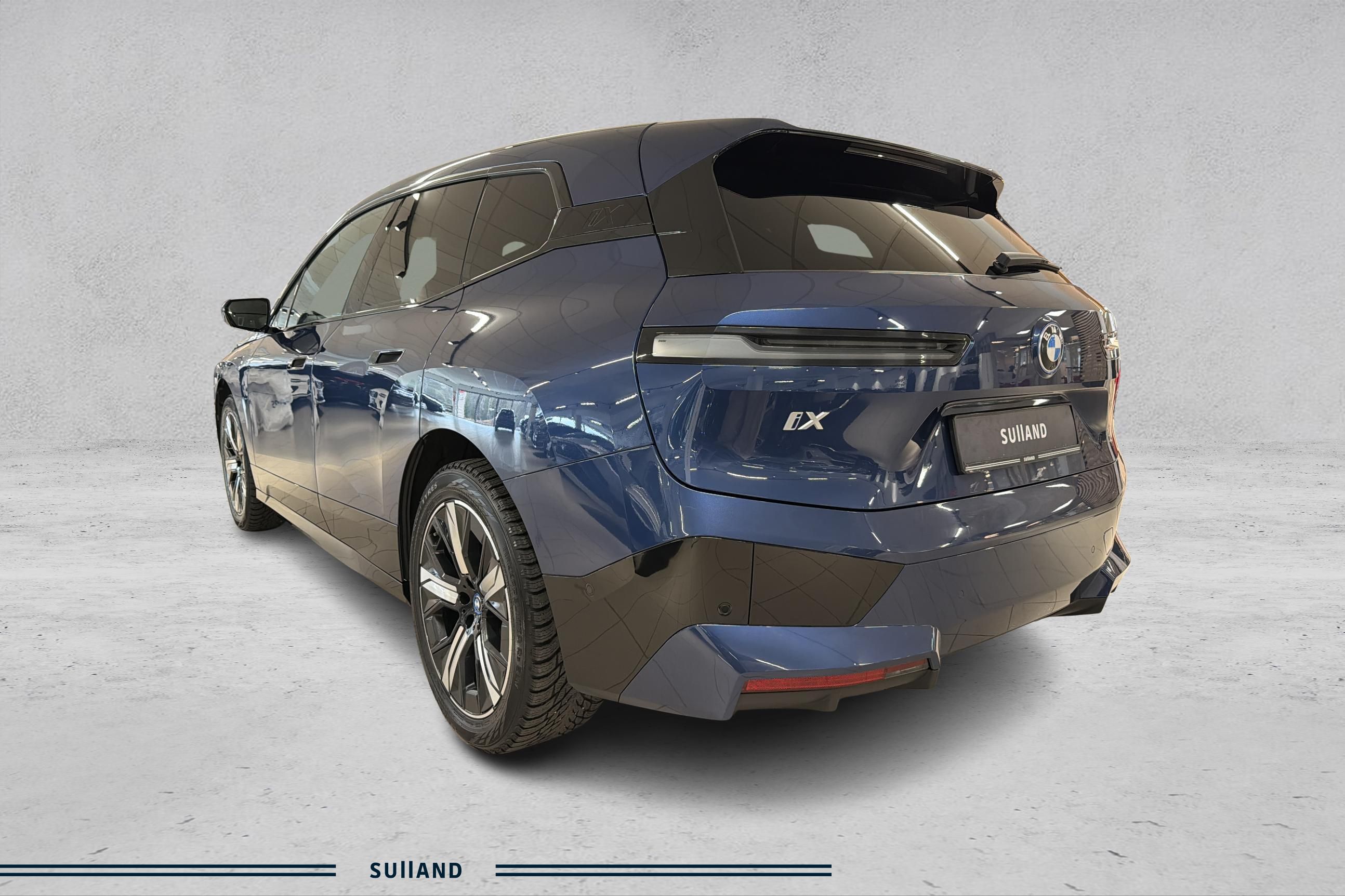 Thumnail bilde 2 av BMW iX xDrive50