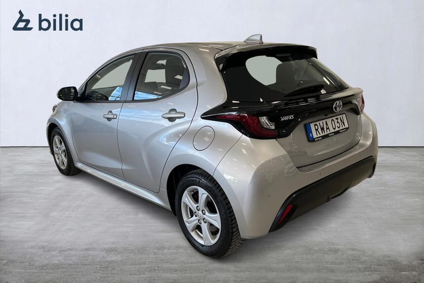 Bild 2 av Toyota Yaris Hybrid Active komfortpaket P-sensorer Vhjul.
