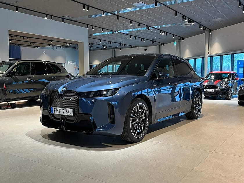 Bild 1 av BMW iX xDrive60 Charged M Sport Pro H/K Drag 4,95%