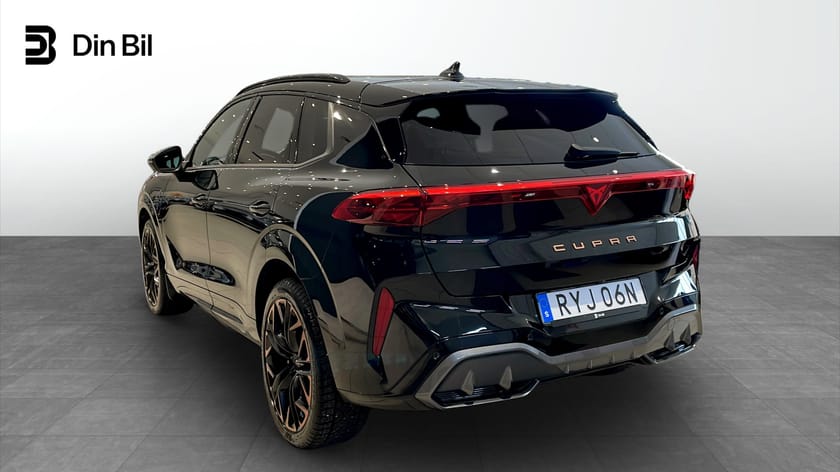 Bild 3 av CUPRA Terramar VZ e-Hybrid 272 *FULL UTR* Drag HUD Matrix