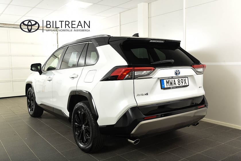 Bild 3 av Toyota RAV4 Hybrid AWD-i Elhybrid AWD Style Teknik 360-kamera JBL Apple Carplay