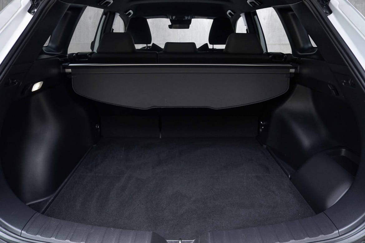 Toyota Corolla Cross Hybrid AWD-i e-CVT, 197hp, 2024