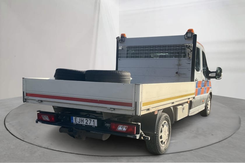Bild 3 av Ford Transit 350 Chassi Dubbelhytt 2.0 TDCi 2WD (170hk) Värmare