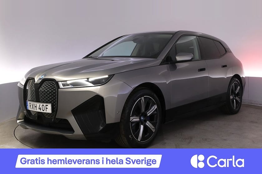 Bild 1 av BMW iX xDrive50 Sportline DAP Drag HK 360 HuD Elstol BSM