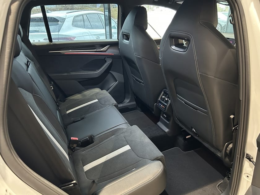 Bild 4 av Škoda Kodiaq iV SPORTLINE 1,5 TSI 204 HK *Lagerbil*