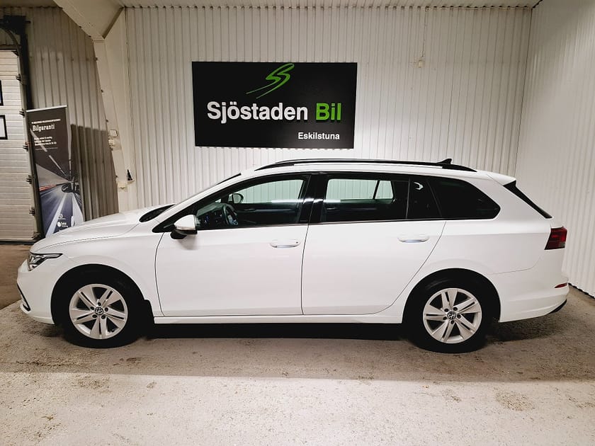 Bild 2 av Volkswagen Golf Sportscombi 2.0 TDI Aut Värmare Rattvärme Carplay