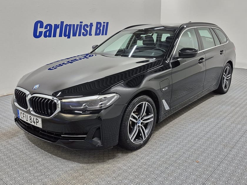 Bild 1 av BMW 530e xDrive Touring Plug in 292HK 4x4 Läder