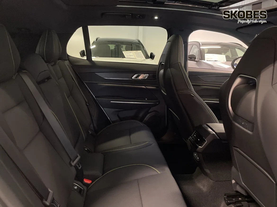 Lynk & Co 01 PHEV