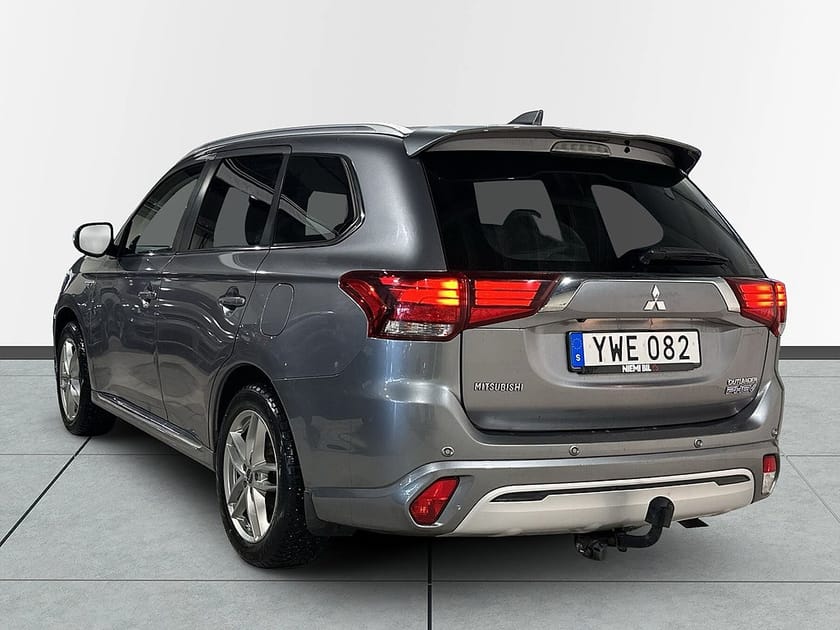 Bild 5 av Mitsubishi Outlander PHEV CVT Kamera Drag Rattvärme Mvärm LED-ramp SoV
