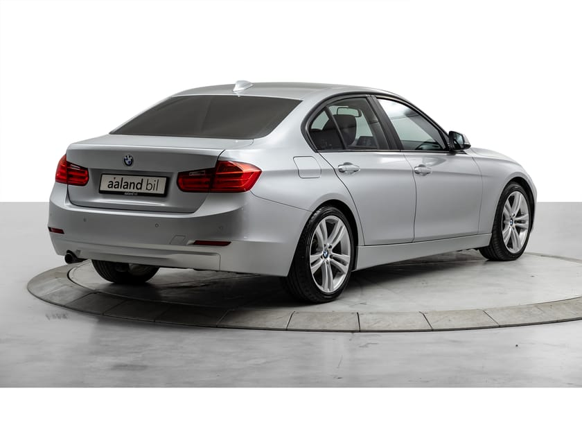 Bilde 4 av BMW 316d Sedan Diesel - Manuell gir - Skinn - Klima