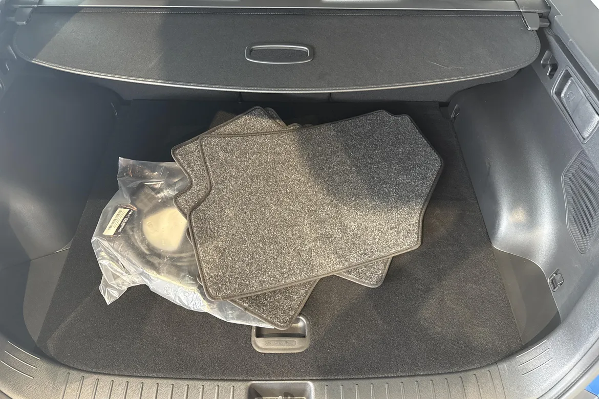 picture of a car