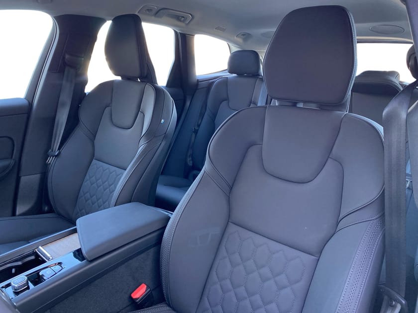 Bild 2 av Volvo XC60 T6 Plus Dark Nordic Edition