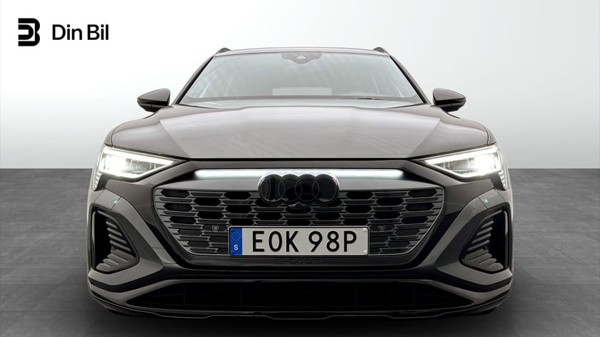 Bild 4 av Audi Q8 55 e-tron quattro 408 HK S-line Selection