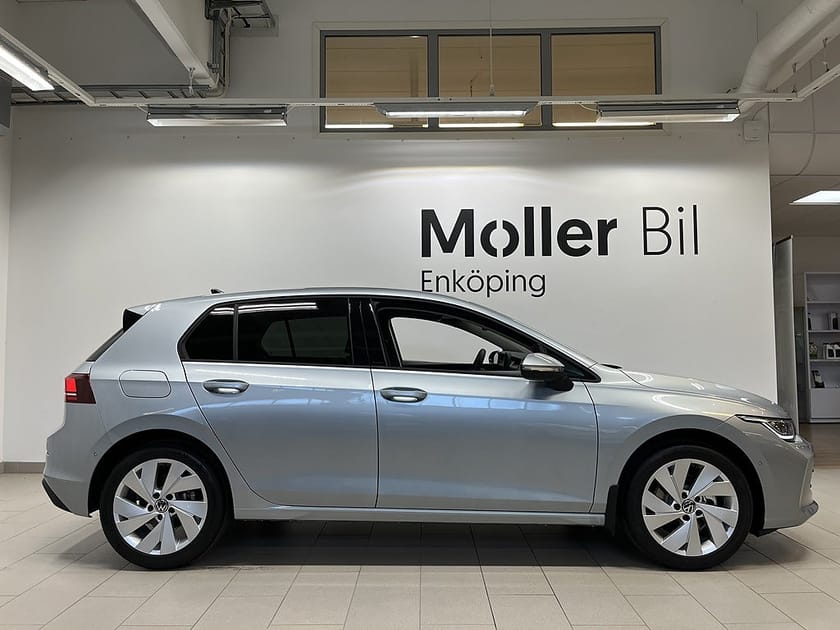 Bild 3 av Volkswagen Golf 1,5 eTSI Edition