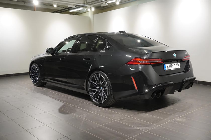 Bild 4 av BMW M5 Sedan Drag DA Pro Comfort Paket B W