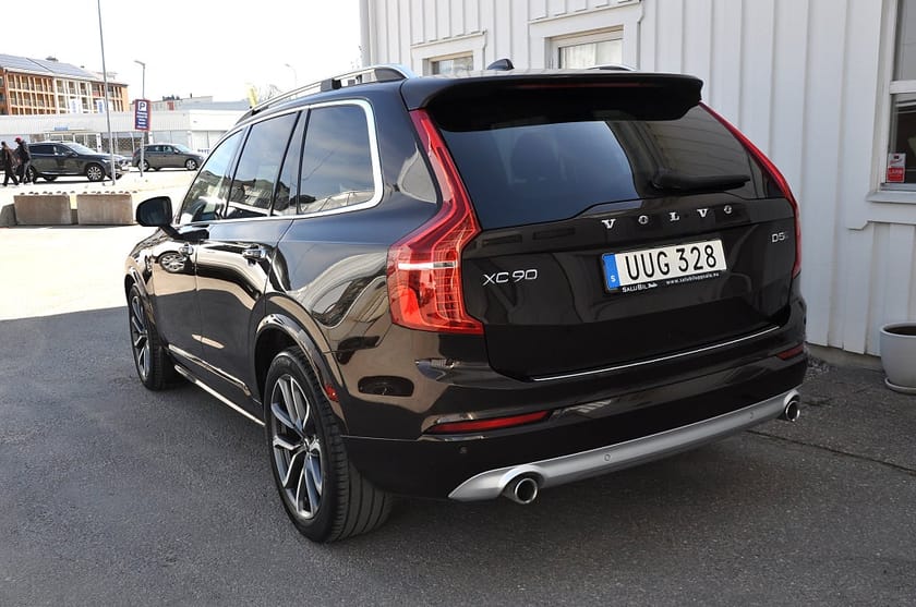 Bild 4 av Volvo XC90 D5 AWD Skinn Luftfjädring Nav Drag 7-sits H/K