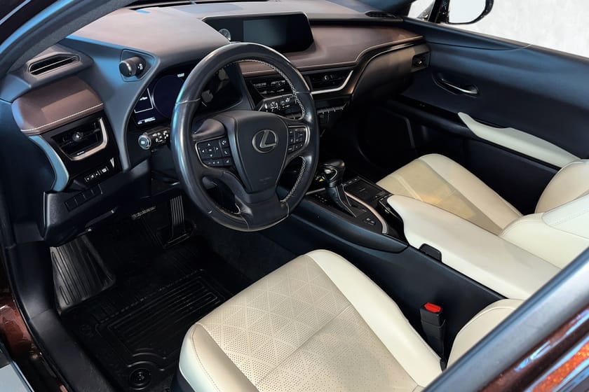 Bilde 5 av Lexus UX 250h E-Four 250h, AWD/Automat/Hengerfeste
