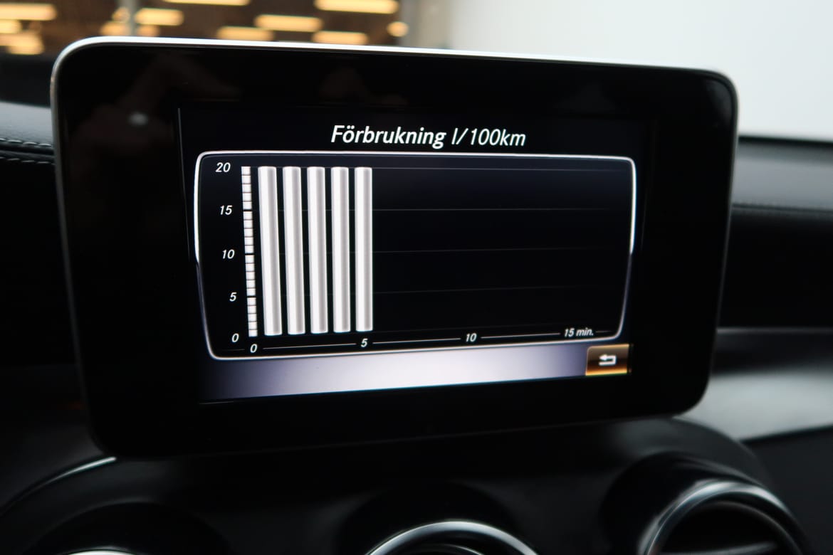 Mercedes-Benz GLC 2019 - miniatyr 19