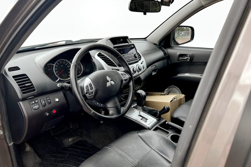 Bild 4 av Mitsubishi L200 Dubbelhytt 2.5 4x4 178hk