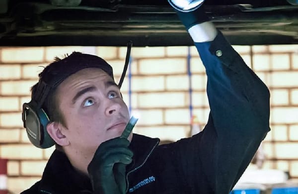 Välkommen till vår bilverkstad