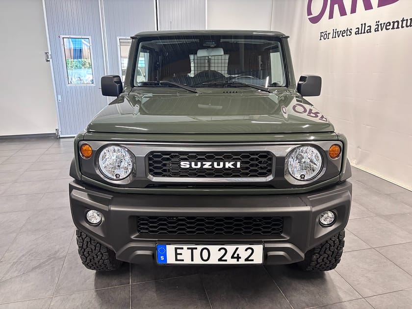 Bild 3 av Suzuki Jimny Torakku Rhino Edition, 4X4 BF Goodrich A/T däck Fri Service