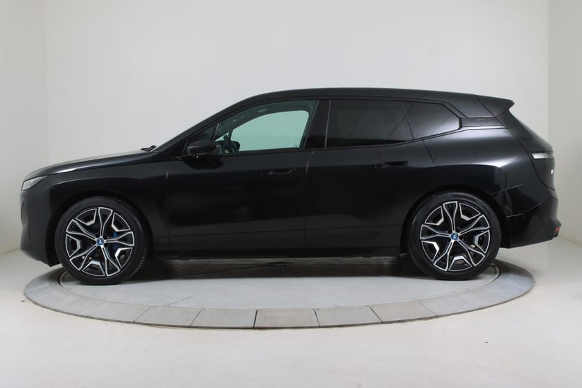 Bilde 3 av BMW iX xDrive50 Fully Charged B&W/ACC/Krok/360º/Luft/Pano/HUD