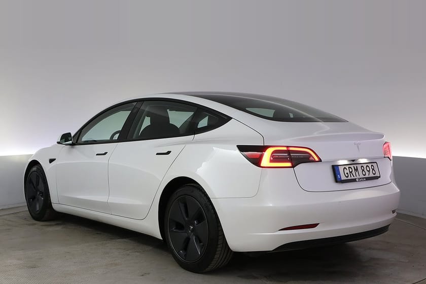 Bild 4 av Tesla Model 3 Standard Range Plus Refresh AP Pano