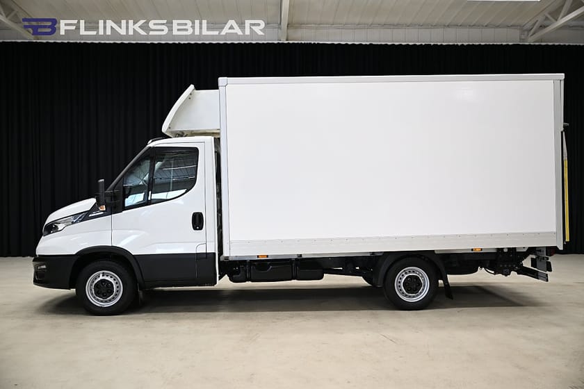 Bild 3 av Iveco Daily 35-140 Chassi Cab 136HK Automat|Volymskåp|BG-Lyft|Sidodörr|Backkamera